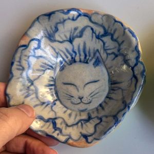 Mini Blue Peony Cat Head Dish - Image 2