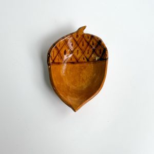 Acorn Dish