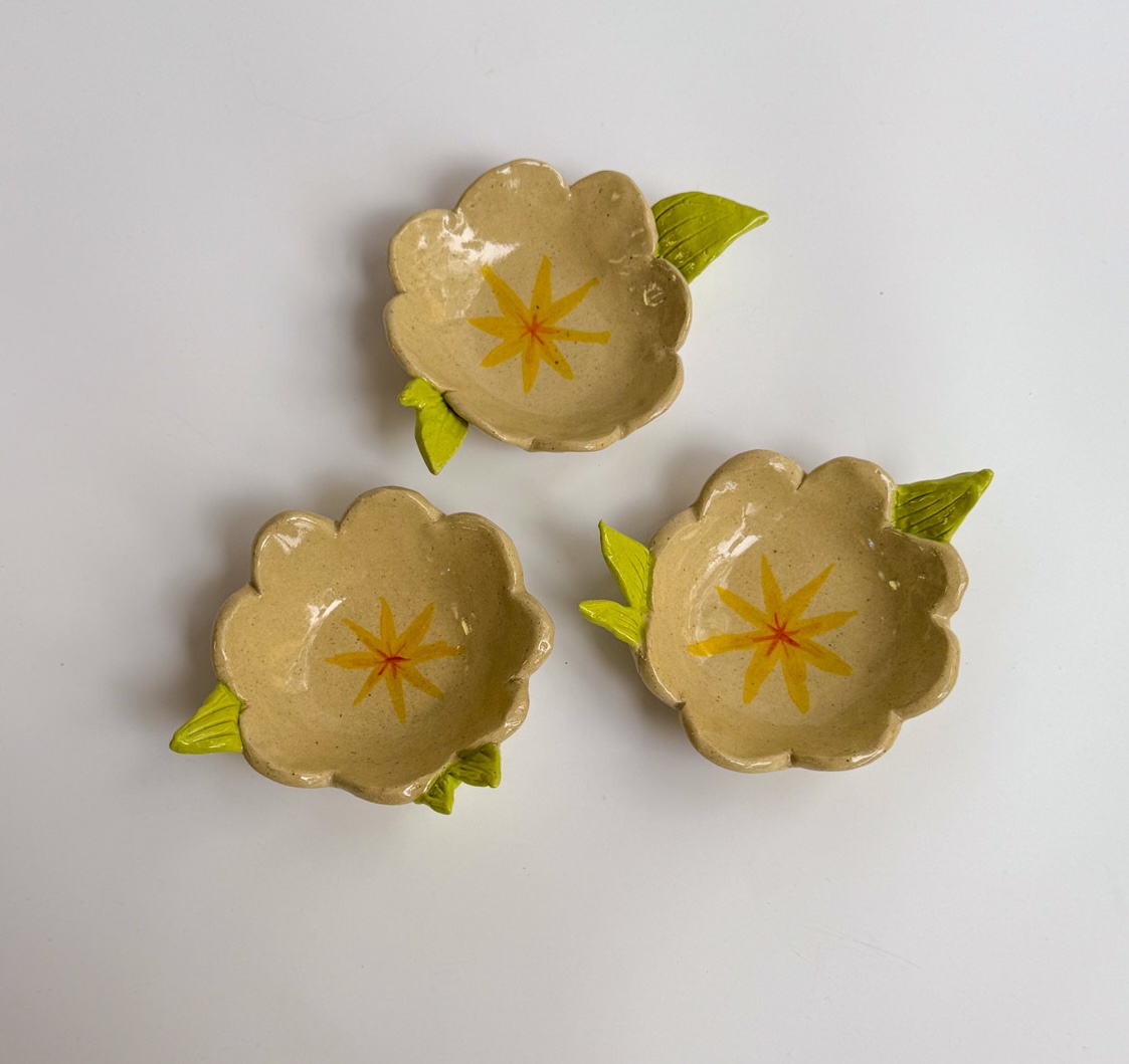 Cartoon Flower Dish - Image 2