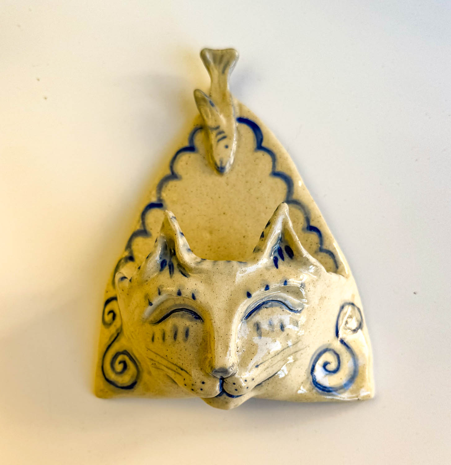 Cat Wall Pocket Blue & White